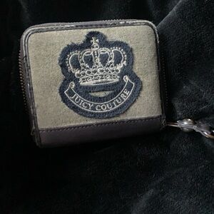 Juicy Couture Black Zip Around Leather Card Wallet